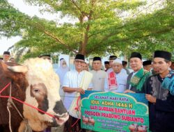 Ardito Wijaya Turut Hadir Sholat Idul Adha Bersama Warga Karang Endah di Masjid Nurul Huda