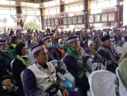 Kedatangan Jama’ah Haji Kloter Pertama Langsung disambut Bupati disesat Agung Nuo Balak