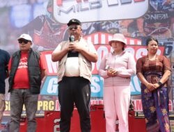 I Komang Koheri Bersama Anggota DPRD Provinsi Lampung Ni Ketut dewi Nadi Membuka Event Kejuaraan Grastreck disirkuit PRC Putra Rumbia