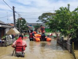 Bekasi Terdampak Banjir,  BPBD Kab Bekasi Lakukan Evakuasi Dan Distribusi Bantuan