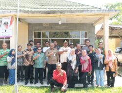 Wabup Komang Koheri Bersama Direktur Jendral Hortikultura Kementerian Pertanian RI kunjungan Kekantor Penyuluhan Seputih Raman