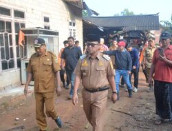 Pemkab Lamteng Peduli Rumah Warga Terdampak Angin Puting Beliung di Kampung Totokaton