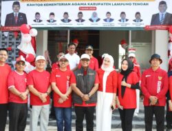 Ardito Wijaya Turut Serta  Dalam Kegiatan Jalan Sehat Yang digelar Olah Kantor Kemenag Lamteng