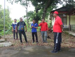 Wabup I Komang Koheri Turun Langsung Dalam kegiatan Bersih – Bersih Pasar Moderen Kota Gajah