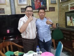 RASTON NAWAWI PENGURUS SERIKAT BURUH LAMPUNG TENGAH MEMGIMBAU AGAR BURUH BAIK FORMAL ATAUPUN NON FORMAL AGAR MENAHAN DIRI TIDAK IKUT MELAKUKAN AKSI