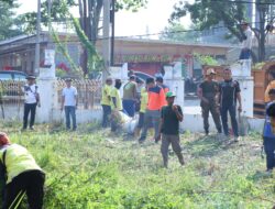 Ardito Wijaya Bersama Jajaran Perangkat Daerah Melaksanakan Jum’at Bersih Di Pusat Ibu Kota Lampung Tengah
