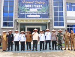 Wakil Bupati I Komang Koheri S.E , Menggelar Kegiatan Penanaman Pohon Kelapa Secara Serentak Di Lembaga Pemasyarakatan (Lapas) Kelas II B Gunung Sugih