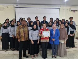 Wabup I Komang Koheri S.E. M.Sos. Menghadiri Dan Menjadi Narasumber Dalam Kegiatan Seminar Sekolah Legislatif