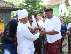 Wabup I Komang Koheri Menghadiri Acara Dwijati Yang Digelar Di Pedepokan Banyu Bening