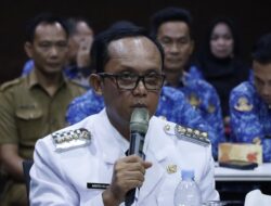 Ardito Wijaya  Memimpin Zoom Meeting Rapat Koordinasi Percepatan Monitoring Center for Prevention (MCSP) Tahun 2025