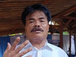 Kepala Desa Burangkeng Jalankan Program Bantuan  Bagi Warga Yang Tidak Mampu