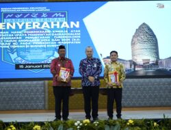 Plt Bupati I Komang Koheri, Bersama Ketua DPRD Lamteng Febri yantoni Menerima LHP Dari BPK RI Perwakilan Provinsi Lampung