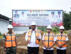 Plt Bupati Lampung Tengah, I Komang Koheri Meletakkan Batu Pertama Pembangunan Koperasi Desa Koperasi Merah Putih Dikampung Tajung Harapan