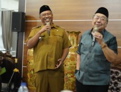 Plt Bupati I Komang Koheri Menerima Kunjungan Silaturahmi Mantan Bupati Lampung Tengah Andi Ahmad Sampurna Jaya Beserta Rombongan Di Nuwo Balak