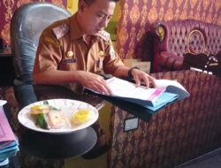 ‘Walaupun Fisik Tidak Fit’ Camat Kalianda (Ruris Abdani,S.Pd) Tetap Profesional Melayani Masyarakat Kalianda
