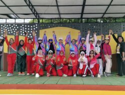 Perwosi Lampung Tengah Ni Ketut Dewi Nadi Menghadiri Kegiatan Car Free Day Yang Berlangsung Di Tugu Canang Gunung Sugih