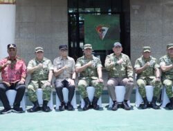 Plt Bupati I Komang Koheri Gubernur Lampung Rahmat Mirzani Djausal Dampingi MENHAN RI Kunjungan Kerja di Batalyon Infanteri TP 848/Satya Pandya Cakti Yonif TP 848/SPC