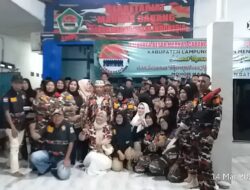 SEKRETARIAT MARKAS Cabang LMPI Lamsel Pererat TaliSilaturahmi&Beri Santunan Pada Anak Yatim Piatu